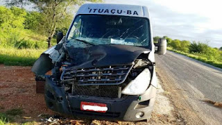 BA-142: Animal solto na pista causa acidente entre Tanhaçu e Anagé Animal solto na pista causa acidente