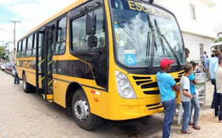 Ex-vereador usou ônibus escolar