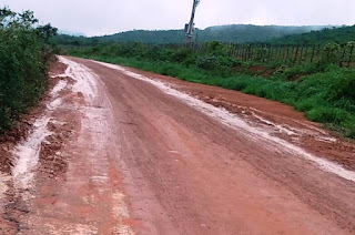 Chuva na BA-142, entre Tanhaçu e Ituaçu