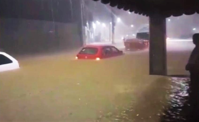 Inmet alerta para perigo de chuvas intensas e ventos de até 100 km/h na Bahia; veja áreas