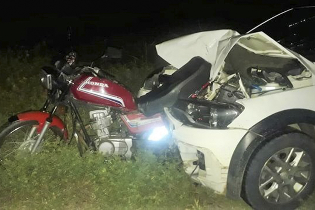 Homem morre após colisão entre carro e motocicleta na BR-030, em Guanambi