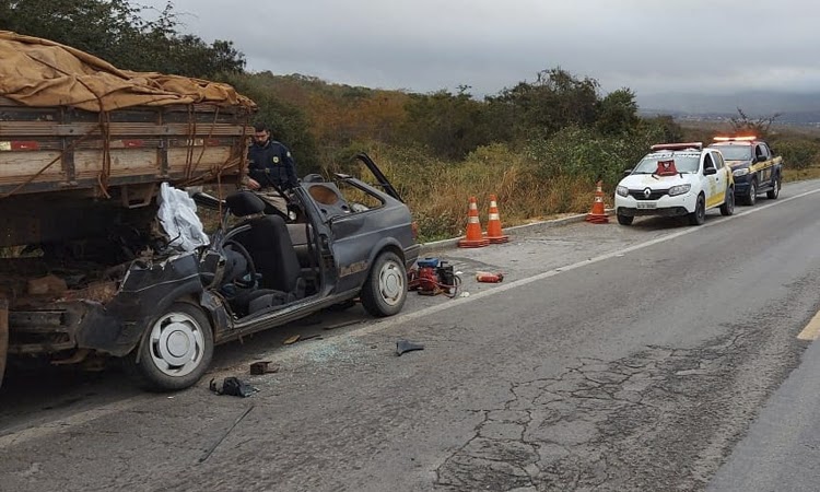 Colisão traseira deixa um morto e dois feridos na Chapada Diamantina