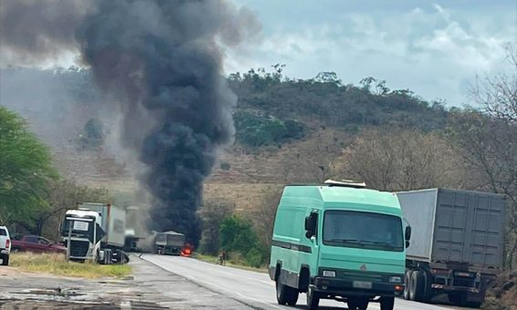 Motorista fica preso às ferragens e morre carbonizado na Chapada Diamantina