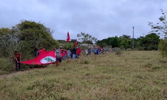 Integrantes do MST ocupam duas fazendas na região da Chapada Diamantina