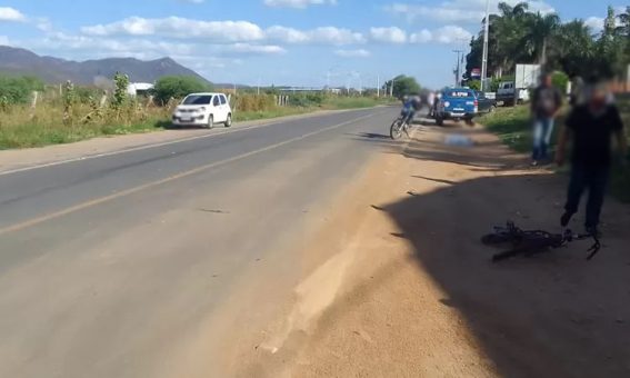 Ciclista de 53 anos morre atropelado na BR-122 em Guanambi