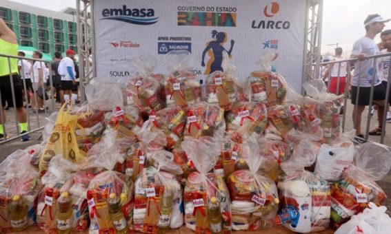 Corrida Bahia Sem Fome arrecada 26 toneladas de alimentos em ação de solidariedade