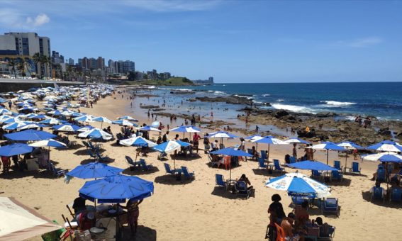 Verão começa com previsão de calor acima da média histórica