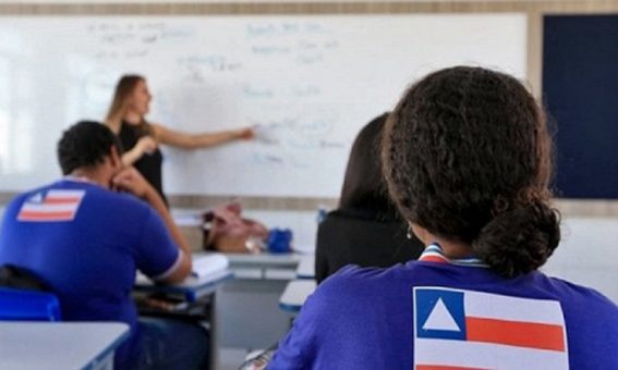 Alunos do Ensino Médio podem receber bolsa a partir de março