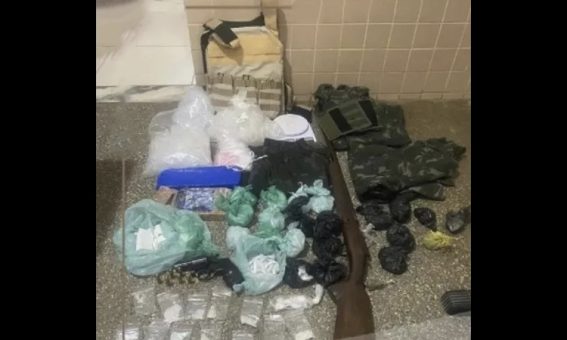 Operação Chapada Forte apreende homem com arma, drogas e colete balístico