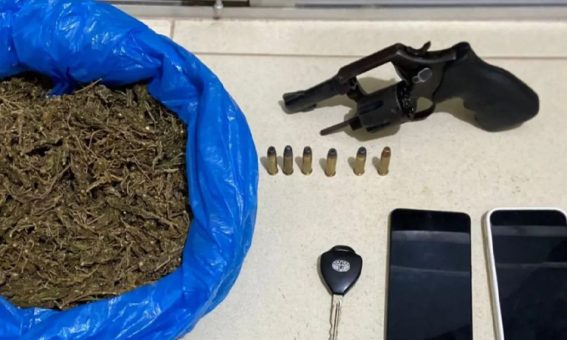 Polícia prende homem com arma e maconha na região da Chapada Diamantina