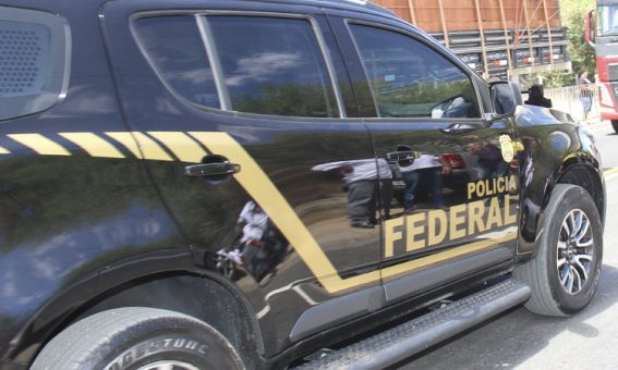 Polícia Federal cumpre mandados em operação nas cidades de Anagé e Tanque Novo