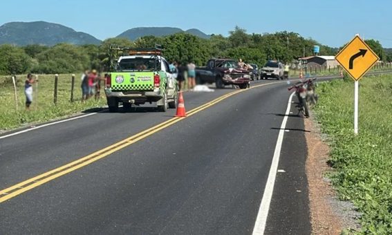 Idoso morre após colisão entre caminhonete e charrete em Guanambi