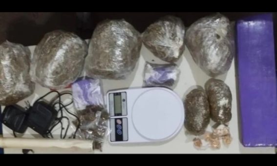 Ação da Rondesp Chapada resulta na apreensão de drogas, arma e dinheiro em Itaberaba