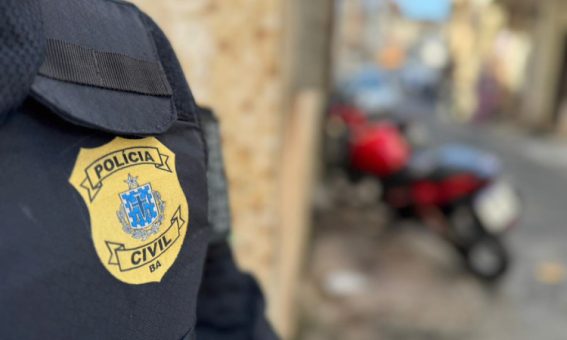 Dois homens são presos em flagrante por extorsão em Vitória da Conquista