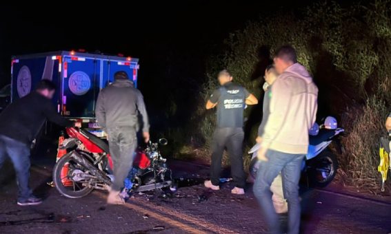 Dois motociclistas morrem em colisão frontal na BR-420 em Itaquara