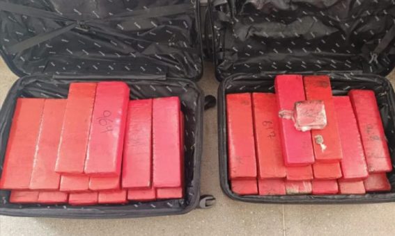 Passageiro de ônibus com destino a Guanambi é flagrado com maconha em Urandi