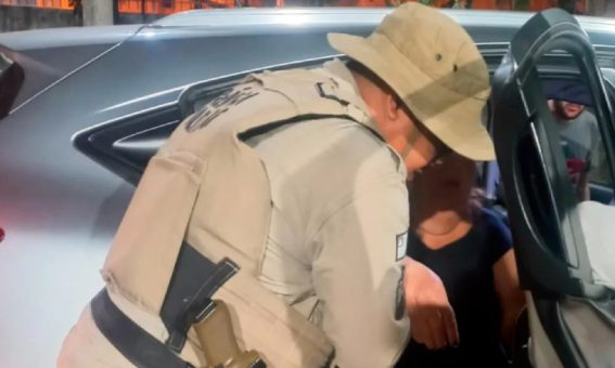 Polícia Militar socorre idosa com suspeita de infarto na BA-262, em Vitória da Conquista