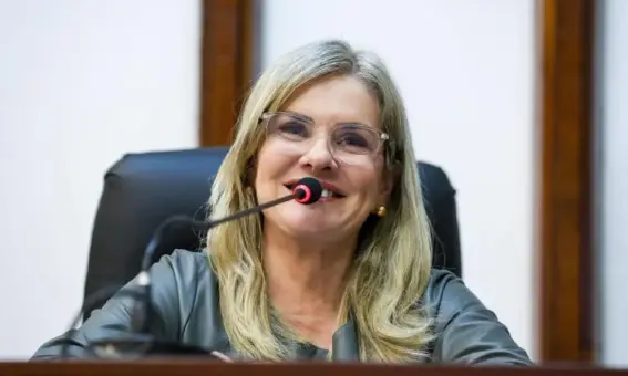 Deputada Ivana Bastos