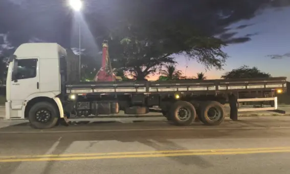 Caminhão com restrição