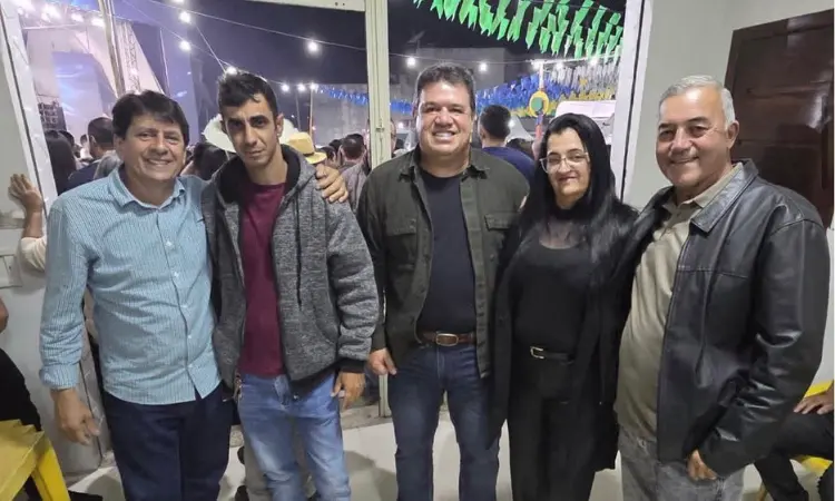 Marquinho Viana prestigia o São Pedro de Aracatu ao lado do ex-prefeito Sérgio Maia 1 Marquinho Viana