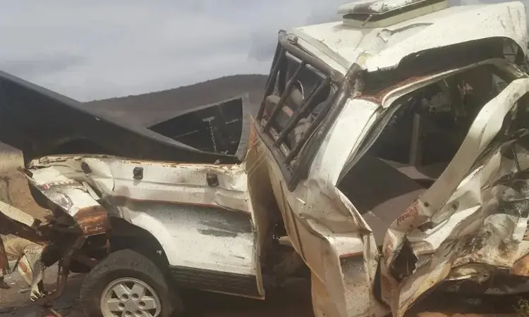 Homem morre após grave colisão entre caçamba e caminhonete na BA-148 2 BA-148