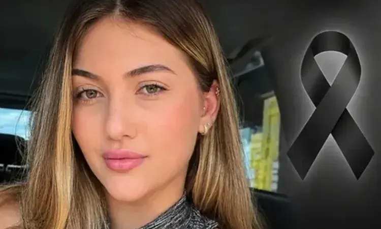 Júlia Caroline